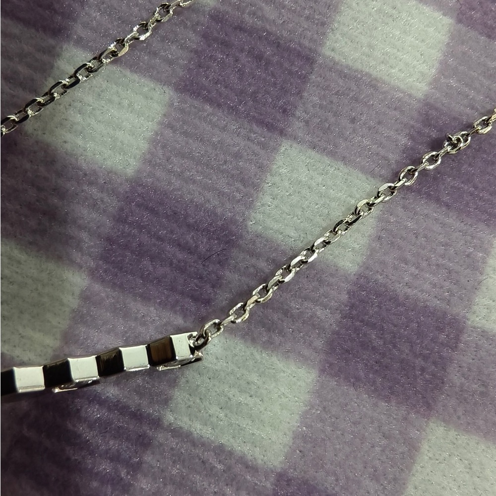 Elegant Hexagonal Silver Necklace with Crystal Accents - Picture 6 of 10
